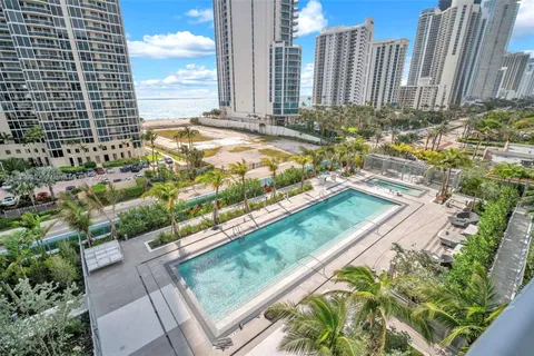 17550 collins Ave # 704, Sunny Isles Beach FL 33160
