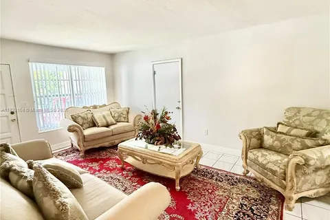 2145 SW 26th St, Miami FL 33133