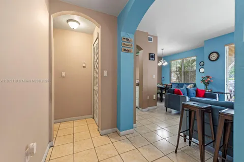 8912 W Flagler St # 103, Miami FL 33174