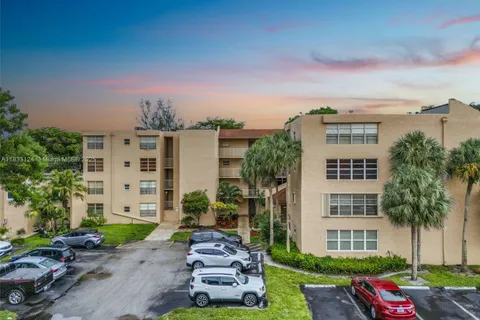 9460 Live Oak Pl # 407, Davie FL 33324