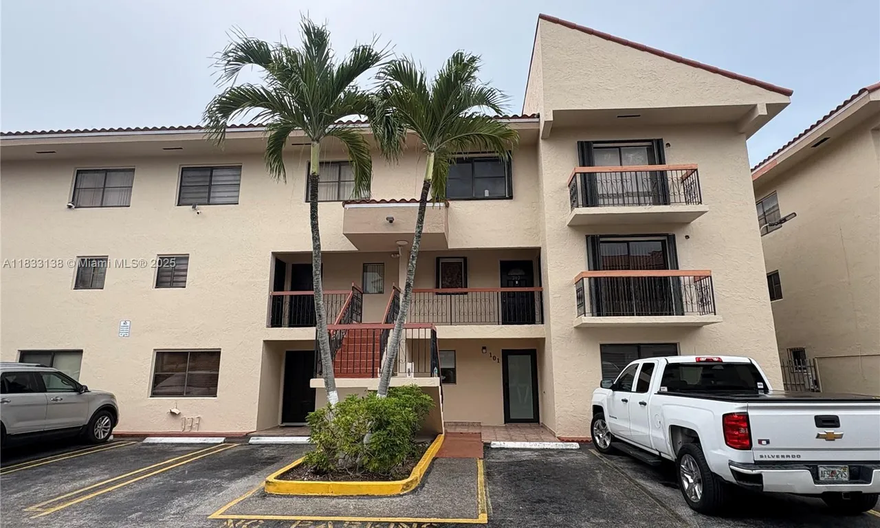 5625 W 26th Ct # 201, Hialeah FL 33016