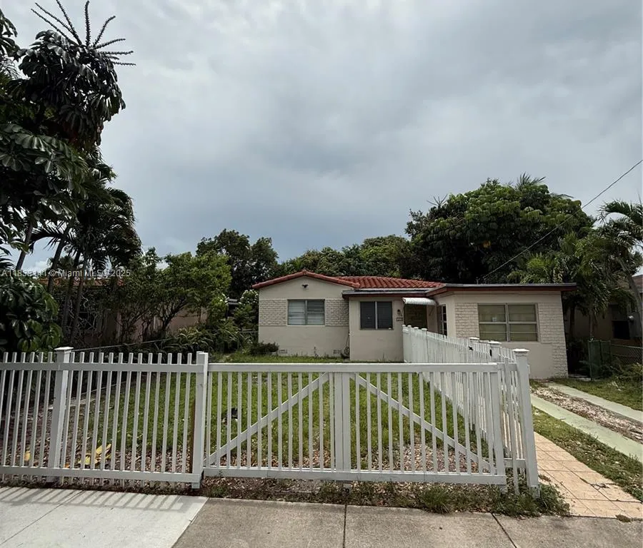 110 SW 64th Ct, Miami FL 33144