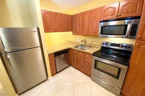 4001 N University Dr # 103, Sunrise FL 33351