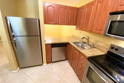 4001 N University Dr # 103, Sunrise FL 33351
