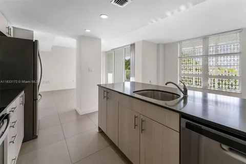 910 West Ave # 0329, Miami Beach FL 33139