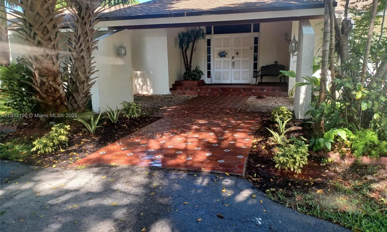 17123 SW 78th Pl, Palmetto Bay FL 33157