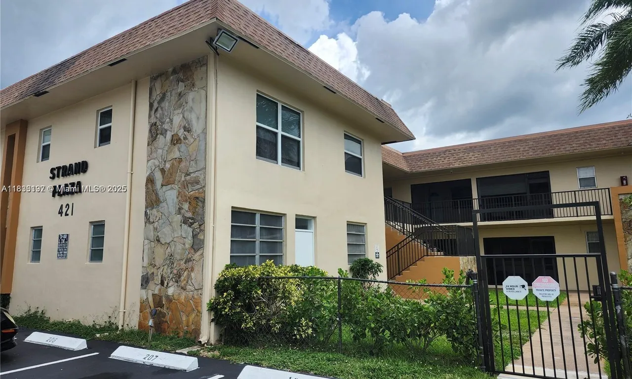 421 NE 1st St # 112, Hallandale Beach FL 33009