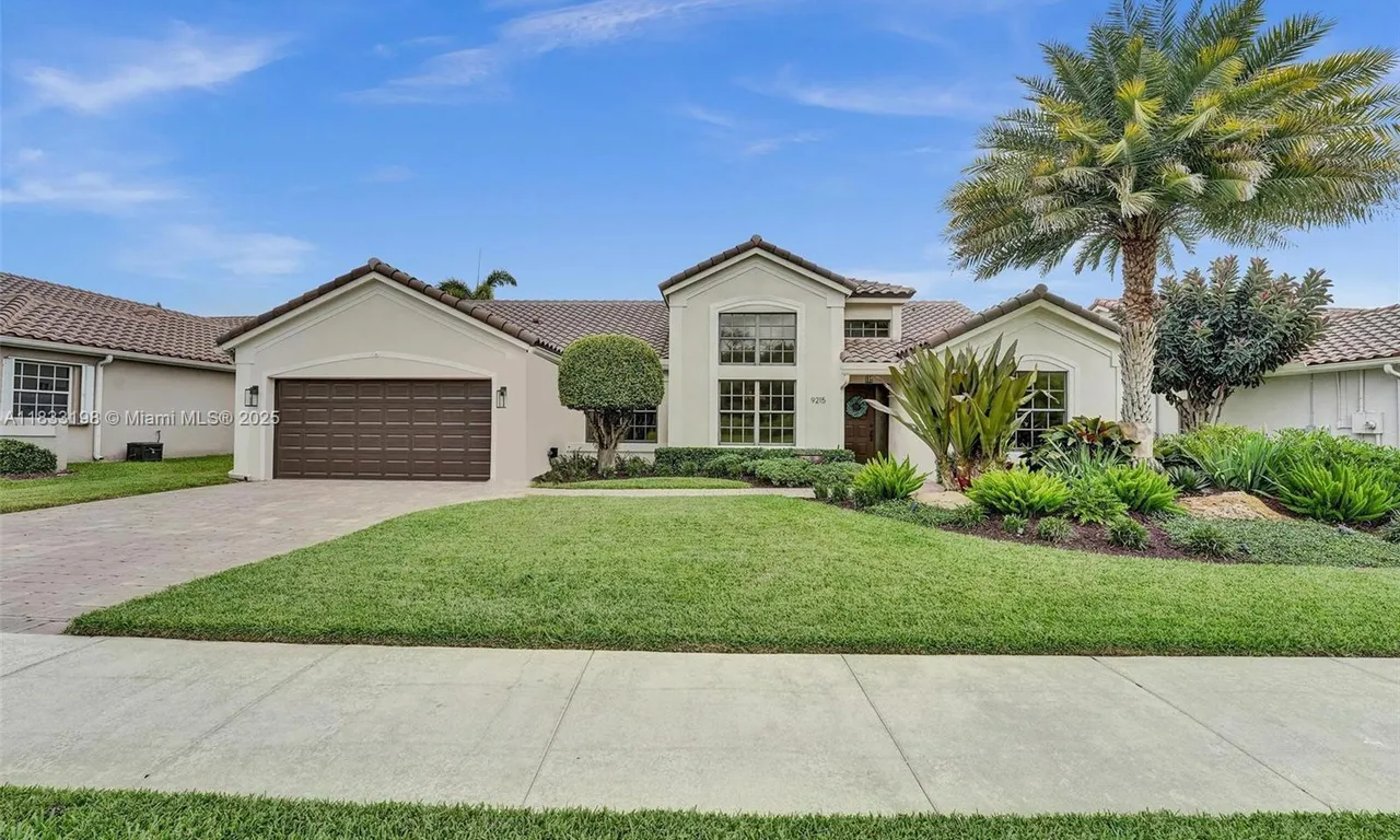 9215 S Southern Orchard Rd S, Davie FL 33328