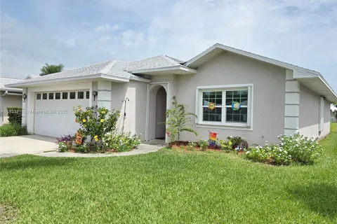 617 SE 26th Drive, Okeechobee FL 34974