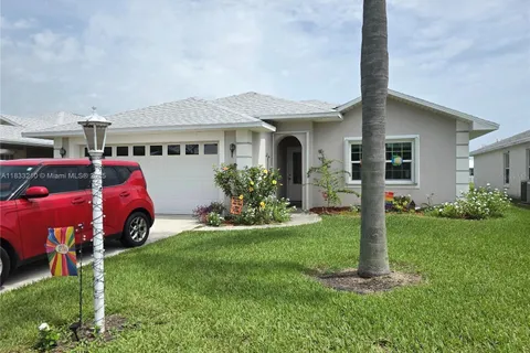 617 SE 26th Drive, Okeechobee FL 34974