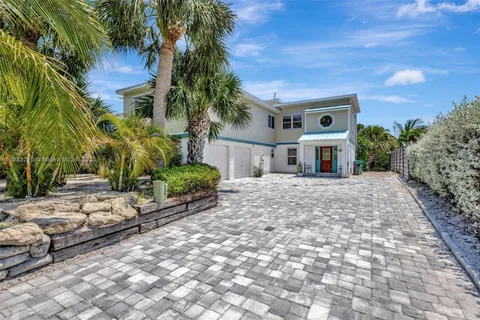 217 Marina Dr, Fort Pierce FL 34949
