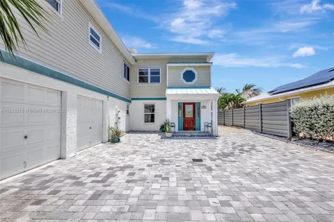 217 Marina Dr, Fort Pierce FL 34949