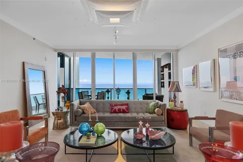 5959 Collins Ave # 1404, Miami Beach FL 33140