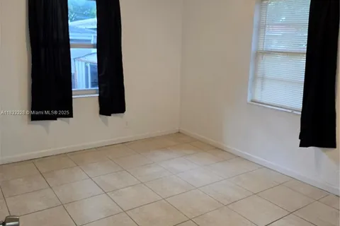 6912 NW 5th Pl # 0, Miami FL 33150