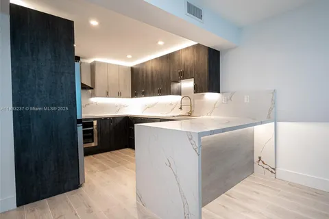 18081 Biscayne Blvd # 503, Aventura FL 33160