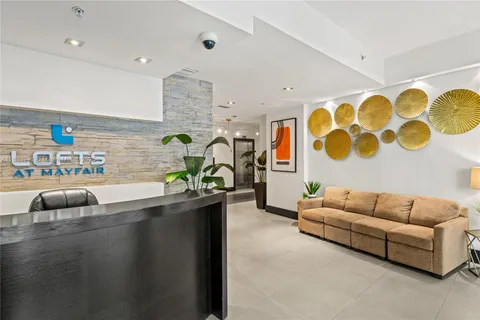 3339 Virginia # 310, Coconut Grove FL 33175