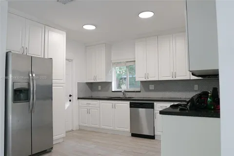 6515 NW 1st Pl, Miami FL 33150