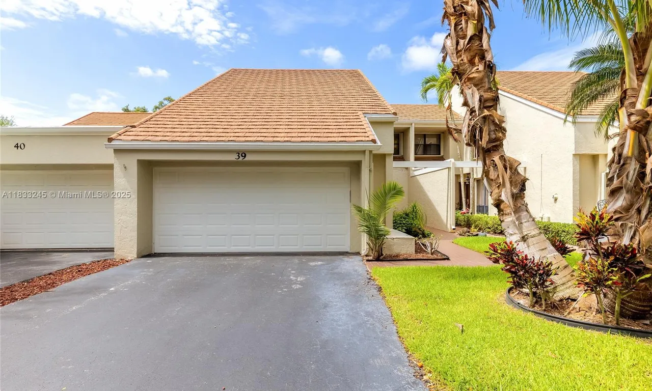 39 Balfour Rd, Palm Beach Gardens FL 33418