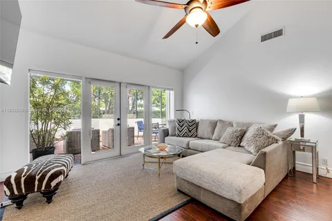 39 Balfour Rd, Palm Beach Gardens FL 33418