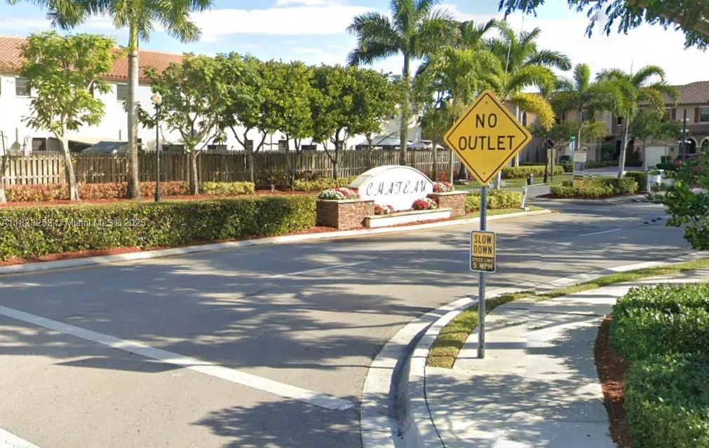 3777 SE 1st St, Homestead FL 33033