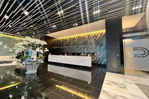 851 NE 1st Ave # 3510, Miami FL 33132