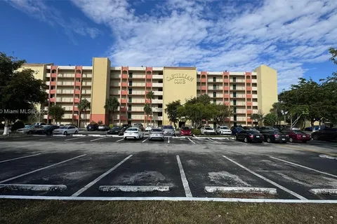 9455 W Flagler St # C206, Miami FL 33174