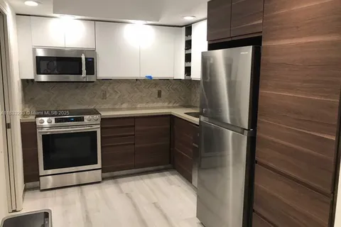 4200 Oaks Ter # 206, Pompano Beach FL 33069