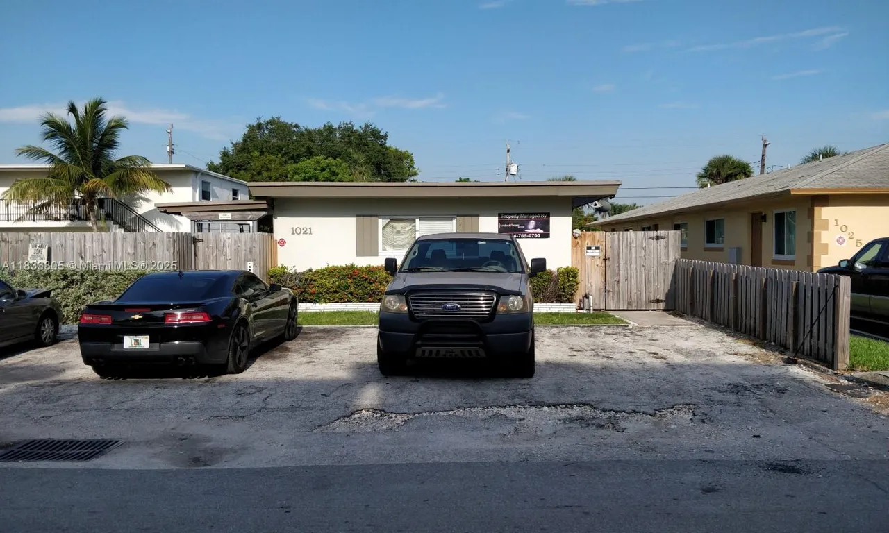 1021 NE 17th Ave # 4, Fort Lauderdale FL 33304