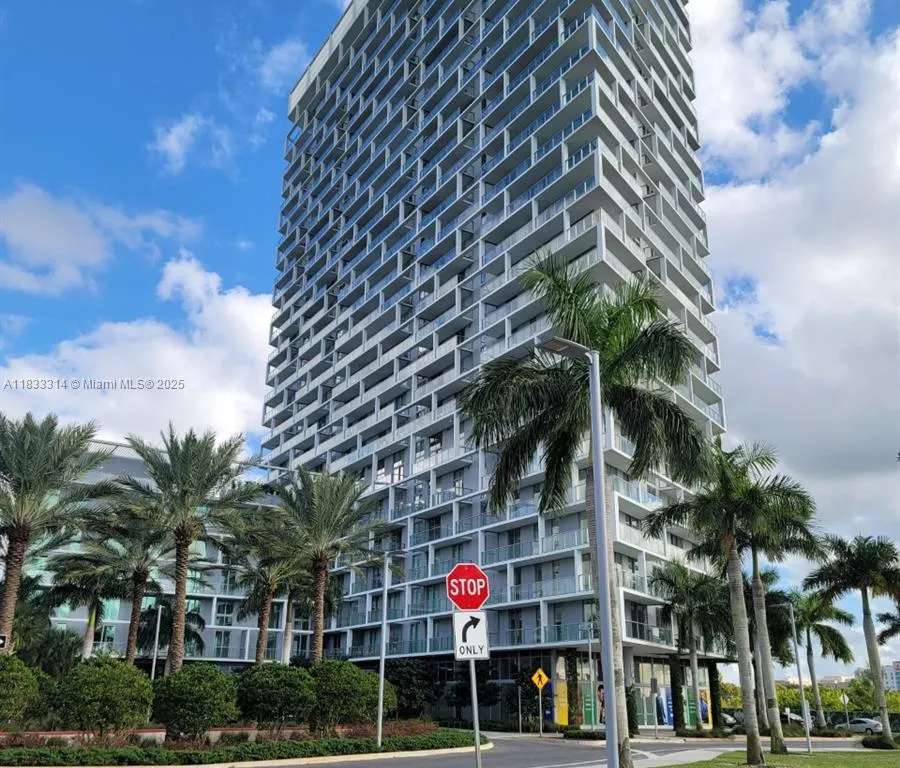 2000 Metropica Way # 2411, Sunrise FL 33323