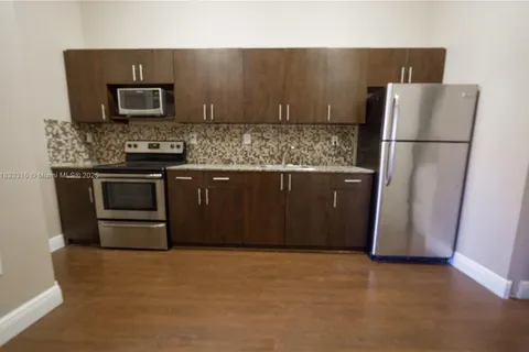 1469 SW 5th St # 3, Miami FL 33135