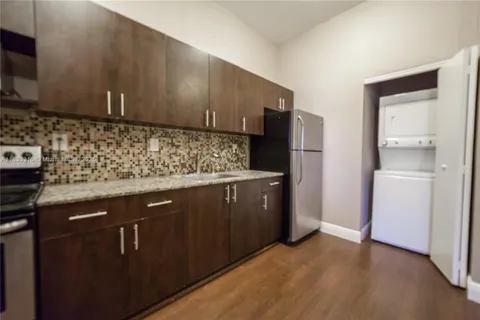 1469 SW 5th St # 3, Miami FL 33135