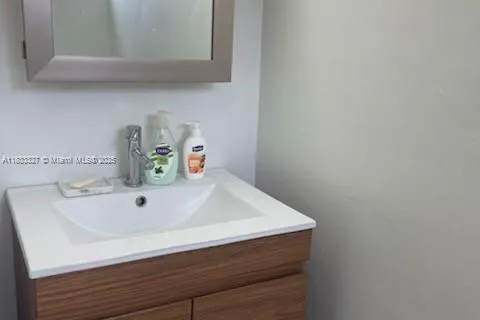 8165 NW 8th St # 7, Miami FL 33126