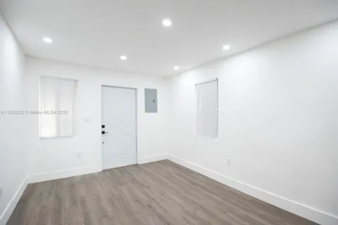 1045 NW 55th Ter, Miami FL 33127