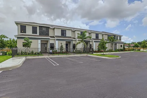 445 NE 1st Dr # 445, Florida City FL 33034