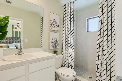 445 NE 1st Dr # 445, Florida City FL 33034
