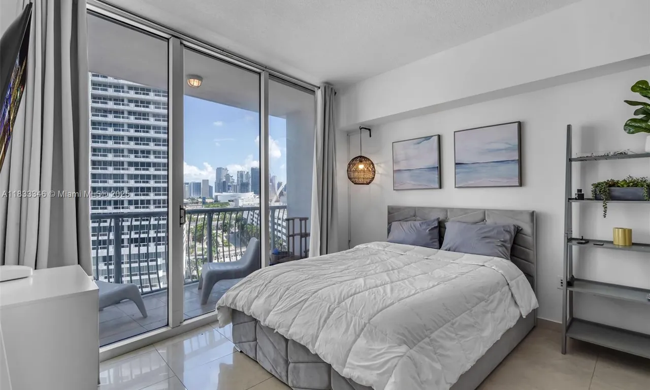 1750 N Bayshore Dr # 1204, Miami FL 33132