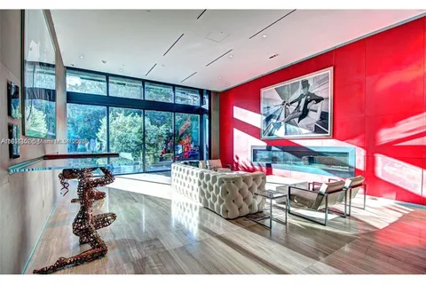 1080 Brickell Ave # 2405, Miami FL 33131