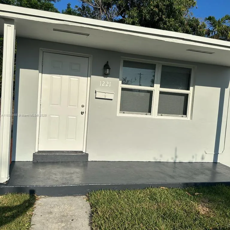 1219 N 20th Ave # 1219, Hollywood FL 33020