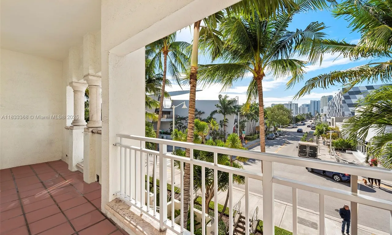 1415 Sunset Harbour Dr # 204, Miami Beach FL 33139