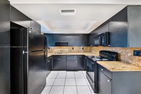 7209 SW 3rd Ct, North Lauderdale FL 33068