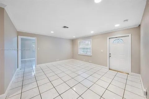 7209 SW 3rd Ct, North Lauderdale FL 33068