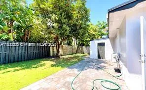 1615 NE 9th St # 1, Fort Lauderdale FL 33304