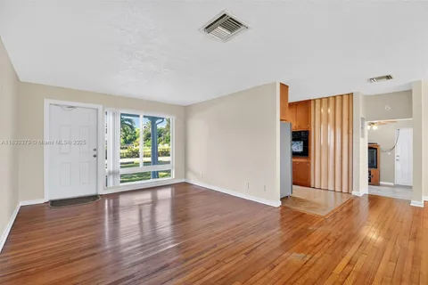 4061 Nova Ln, Lake Worth FL 33462