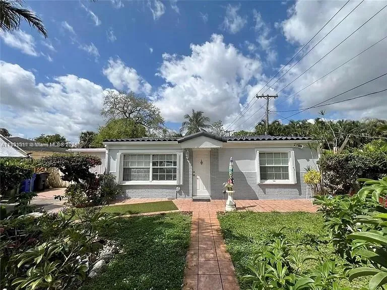 1465 SW 28th Way # A, Fort Lauderdale FL 33312