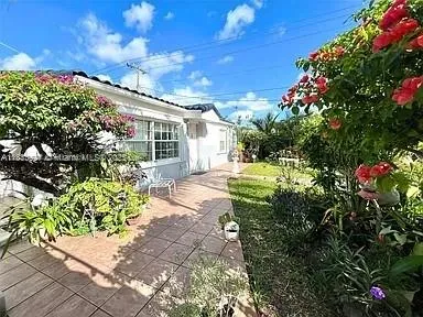 1465 SW 28th Way # A, Fort Lauderdale FL 33312