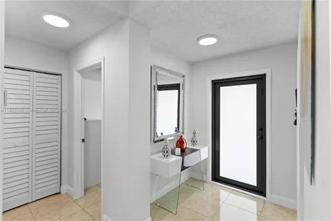 5400 NW 184th St, Miami Gardens FL 33055