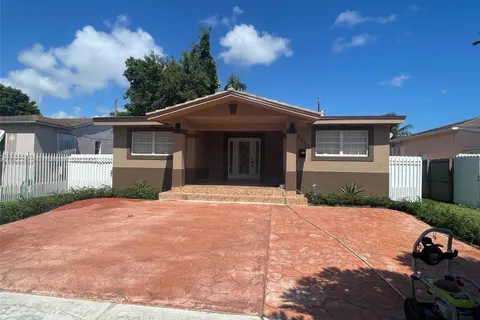 2255 SW 26th St # 1, Miami FL 33133