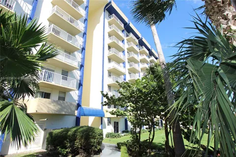 801 NW 47th Ave # 712W, Miami FL 33126