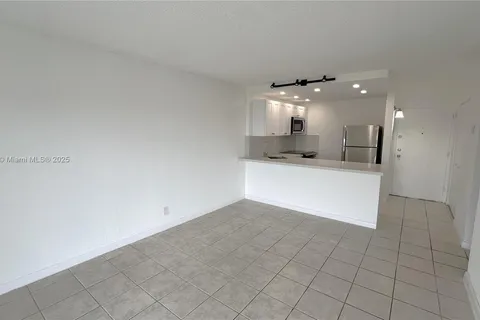 801 NW 47th Ave # 712W, Miami FL 33126