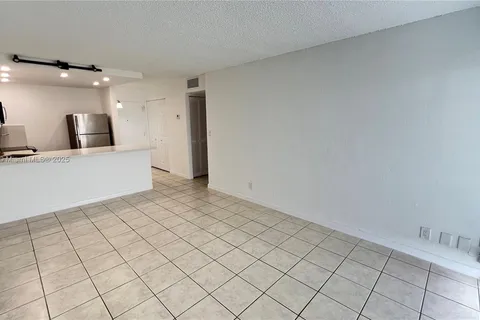 801 NW 47th Ave # 712W, Miami FL 33126